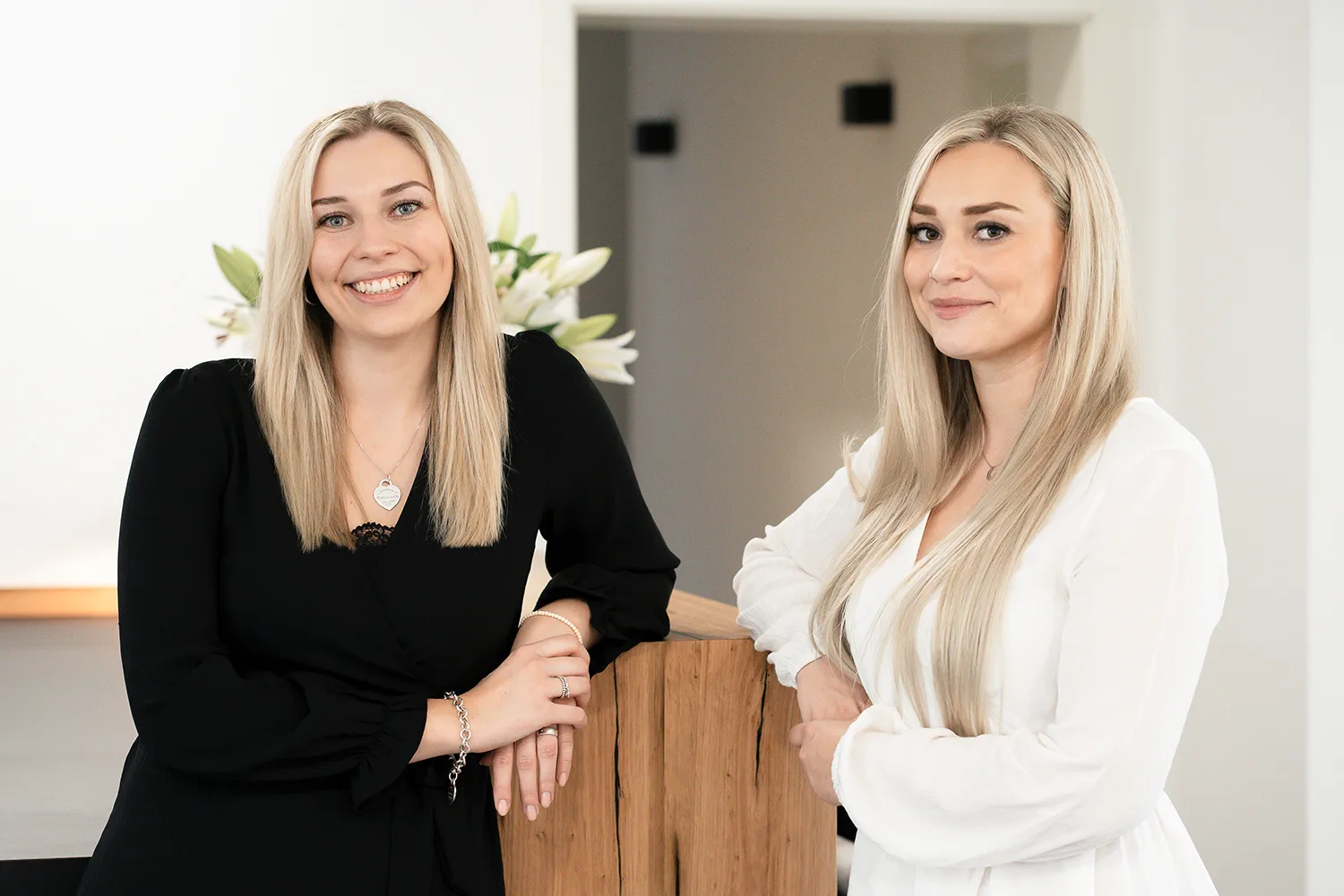 Lisa und Christina Herrmann – Inhaberinnen von Hair and Soul, Friseur- und Kosmetiksalon in Raubling
